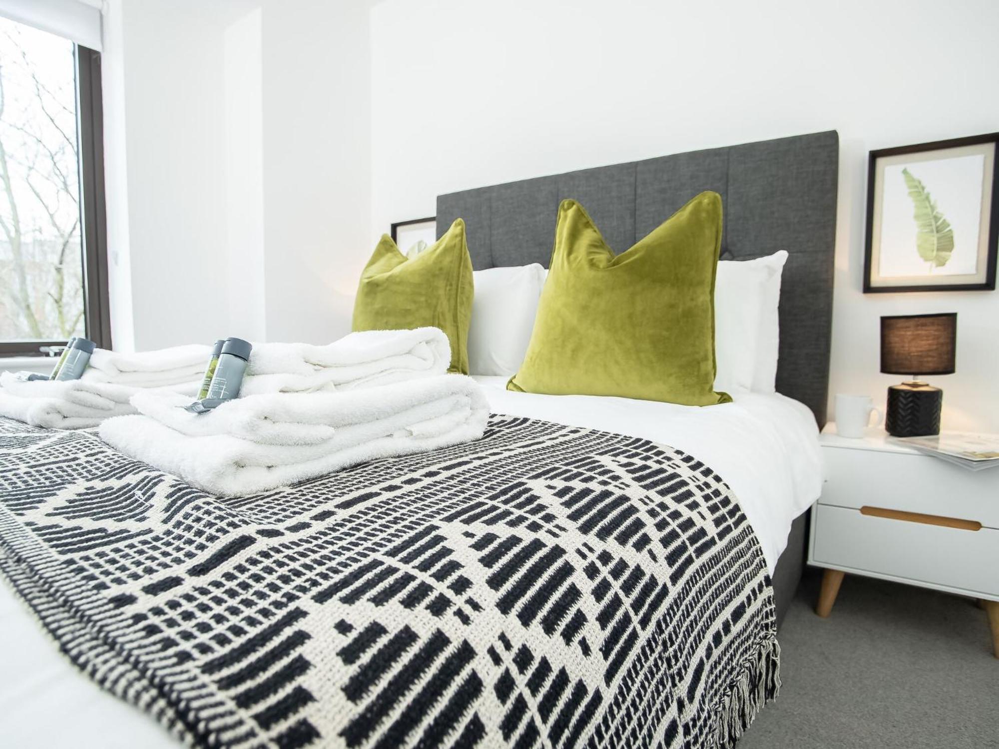 Pembroke House Apartments Exeter For Families Business Relocation Free Parking Eksteriør billede